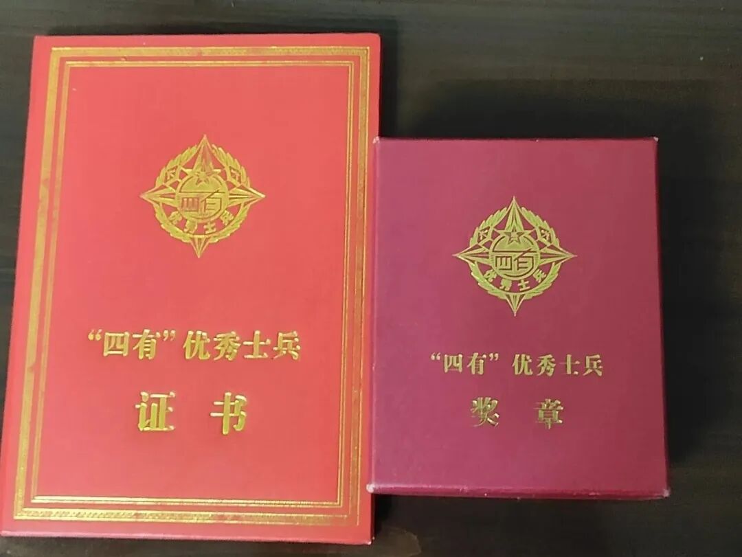 惊人!退役不到一个月,他再次选择重新入伍,成为军队的一员!