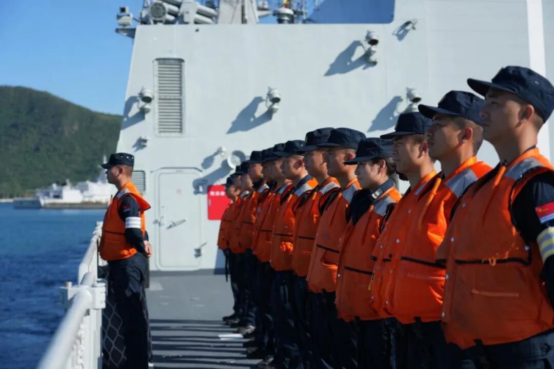 中方参演部队隆重出征“和平友谊-2025”联合演习活动