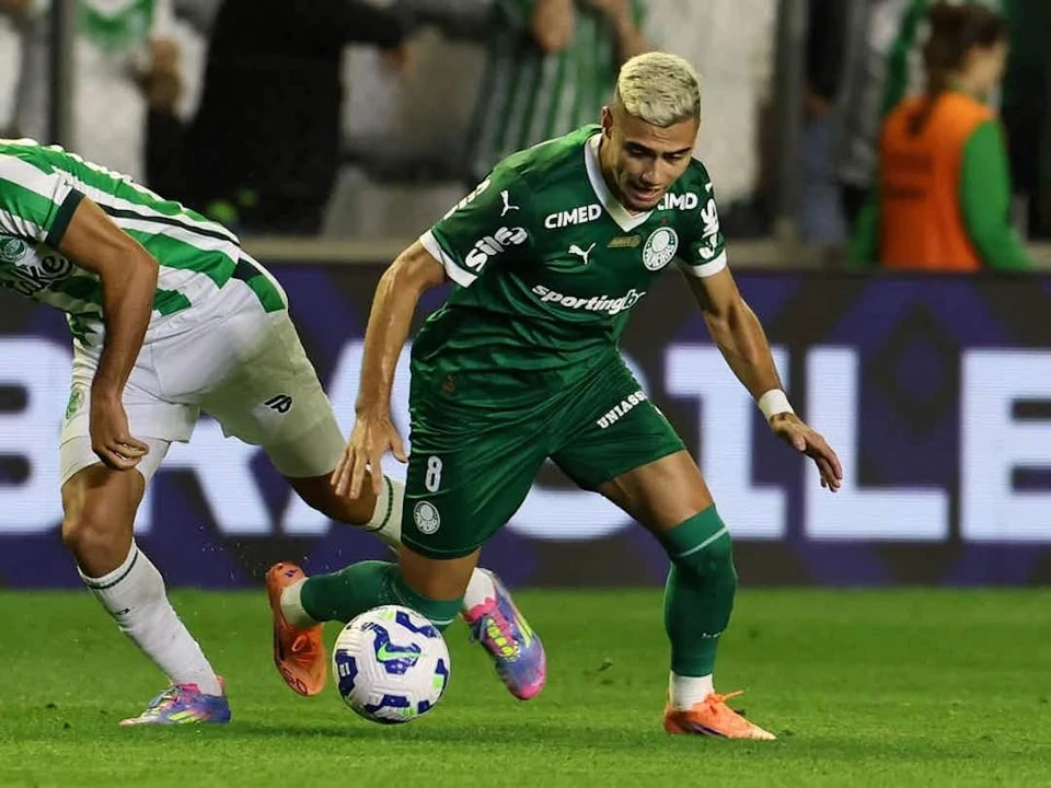 帕尔梅拉斯在南美解放者杯决赛前的重要赛事:德比、客场挑战与主场告别之旅 帕尔梅拉斯在南美解放者杯决赛前的重要赛事:德比、客场挑战与主场告别之旅