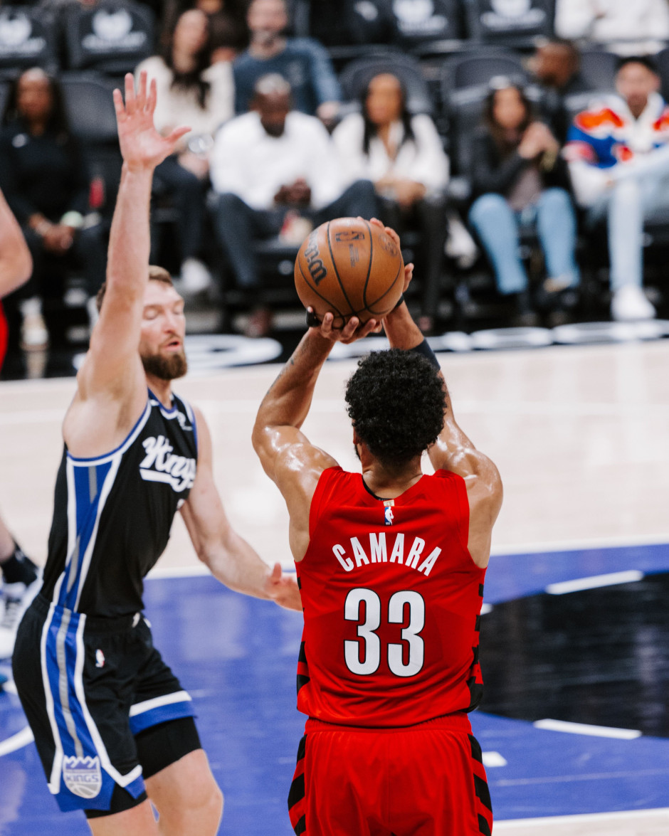 NBA常规赛_猛龙对阵开拓者首发阵容预测(1月24日)杨瀚森是否能够参加比赛?