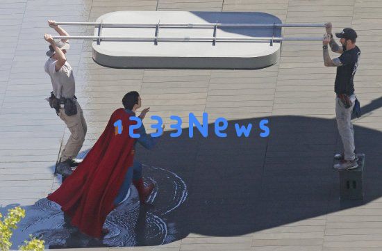 《超人》大量片场照流出!新超人黄色腰带、裤衩外穿