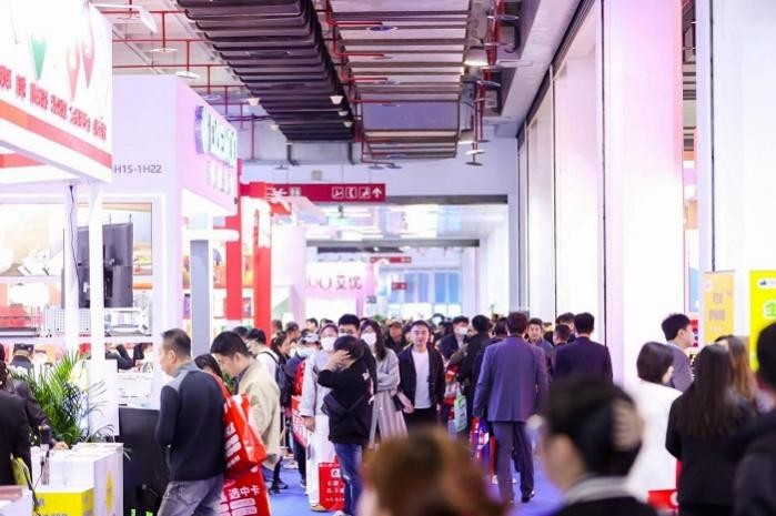 “文创+非遗”群峰毕至 北京礼品家居展开创旅游商品新格局_新闻热点
