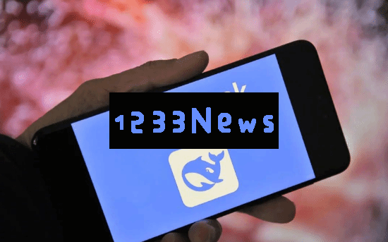 在DeepSeek热潮涌动之际，手机厂商竞相布局，小米与苹果为何保持低调？