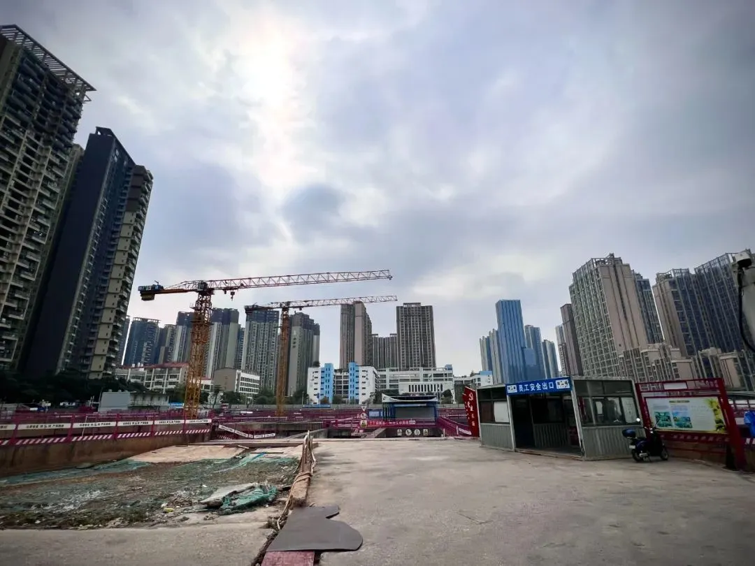 华侨城的双地标失落与旧改项目的危机，揭示了深圳的地产困境