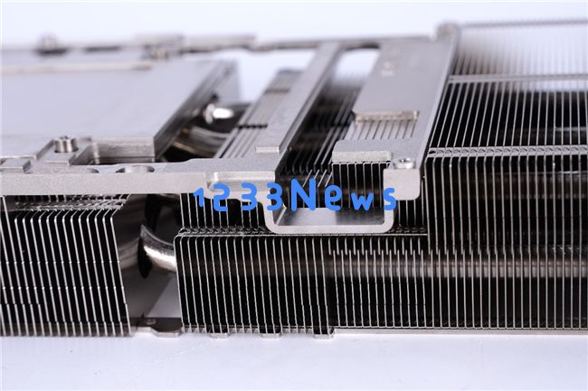 更快更强更AI，影驰GeForce RTX 5090 D 大将评测