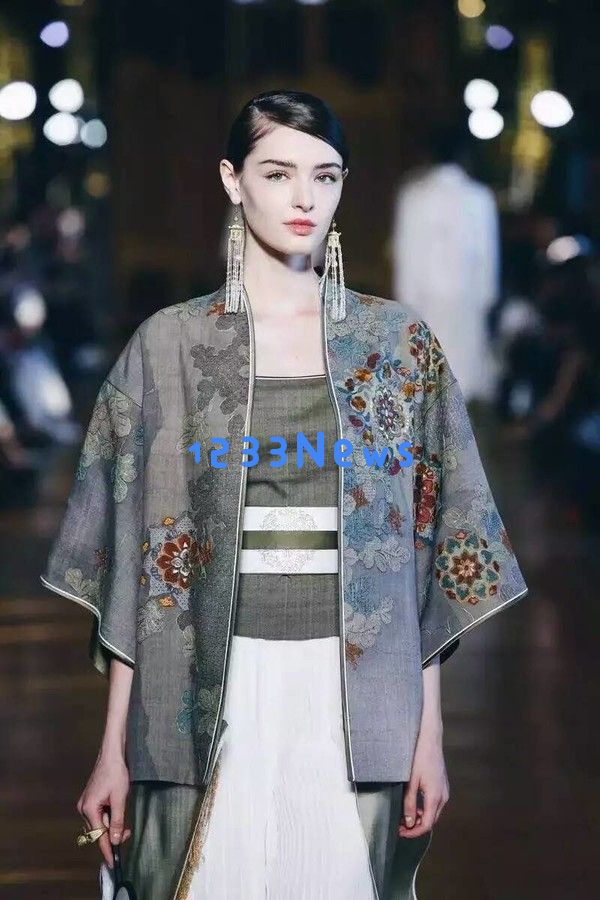 巴黎时装周中国风服装（图源网络）