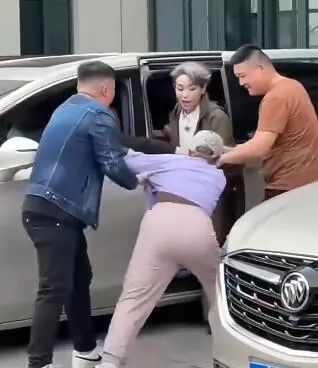 叶童首度回应遭遇疯狂粉丝事件，深入背后原因引发热议