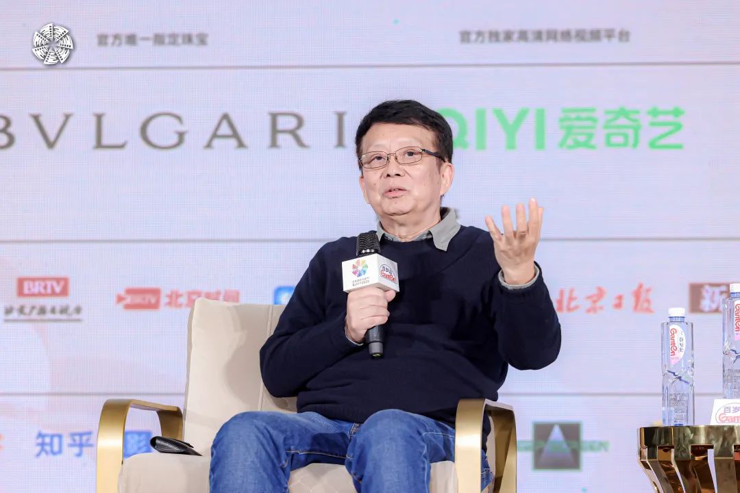 中国电影已达发展顶峰，未来该如何探索新的可能性？