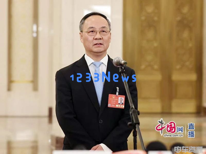 打破壁垒，深圳新能源汽车投保模式的创新与思考