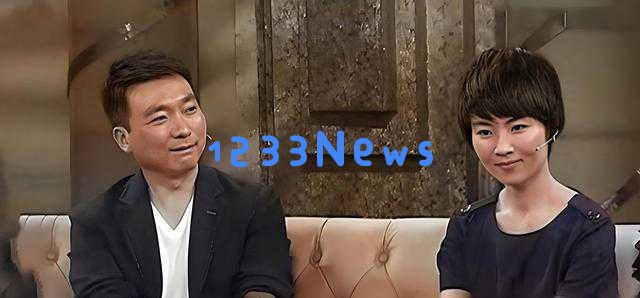 52岁李大双举办儿子百日庆典，三次婚姻的娇妻抱着宝宝亮相