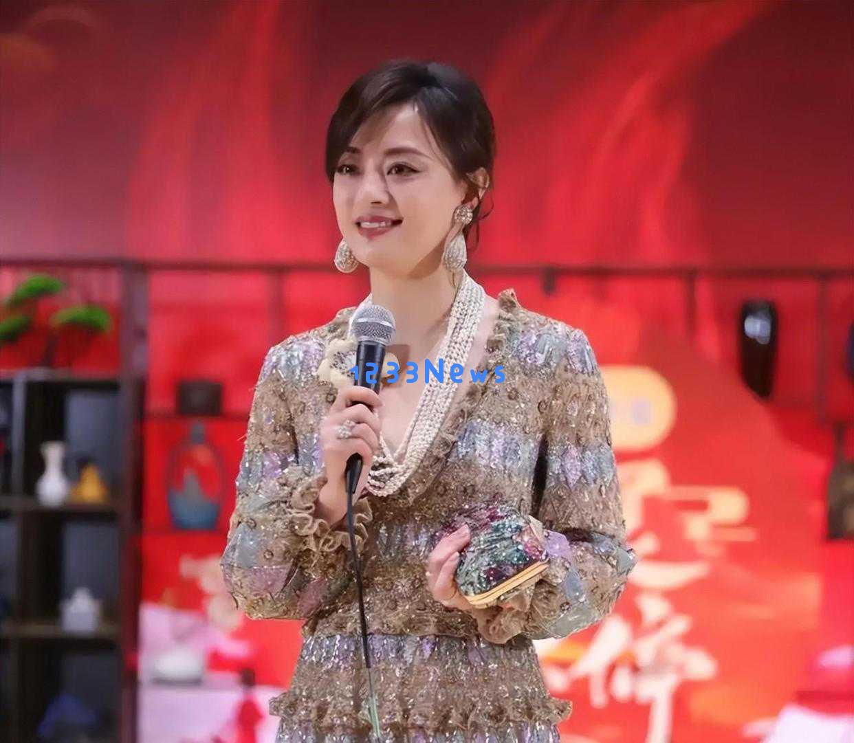张艺谋的看法并无失误，孙俪的“特别”才是娱乐圈真正的智慧象征