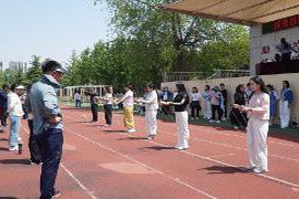 莒南县第五小学工会积极举办春季教师运动会促进师生身体健康
