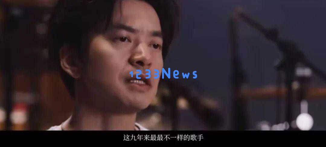 单依纯的形象与真实自我之间的距离，似乎不再纯洁