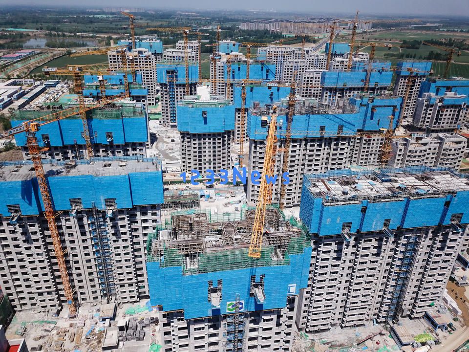 济南起步区大桥安置东区，近百栋安置楼宇迅速崛起彰显城市发展