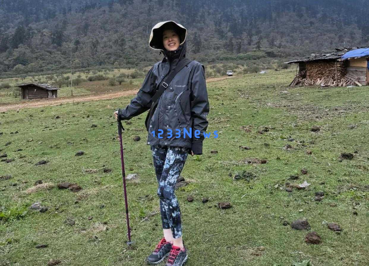 章泽天在不丹的徒步之旅展现真实自我！从“奶茶妹妹”到职场女强人的蜕变故事