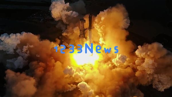 多角度看“星舰”助推器升空爆炸瞬间：犹如震撼科幻大片