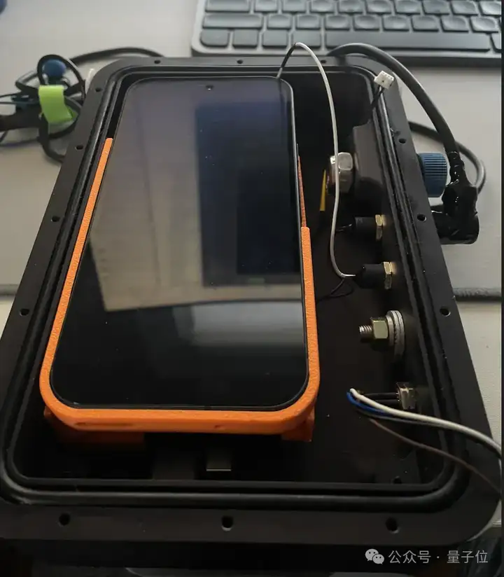 海豚语言被谷歌大模型破译！DolphinGemma打开跨物种交流大门，哈萨比斯：下一个是狗