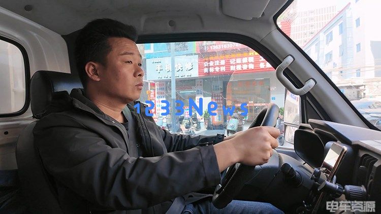 飞碟EF3：胡师傅一江两岸的货运故事