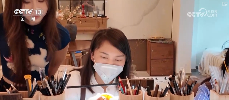 “乐享消费”“自我悦纳”持续升温“出圈”为“快乐”消费注入新的活力与潜能