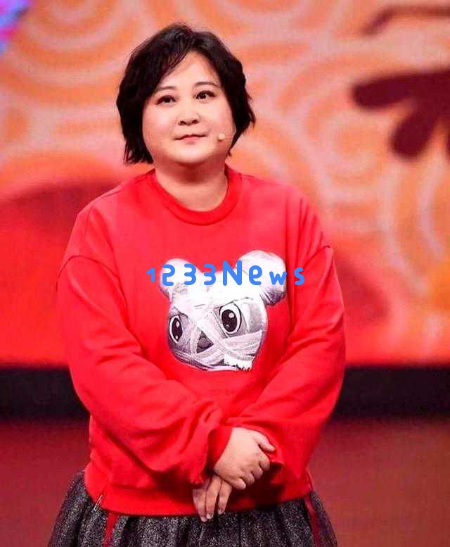 贾玲43岁生日庆生气质大变样，摆脱土味焕发新魅力