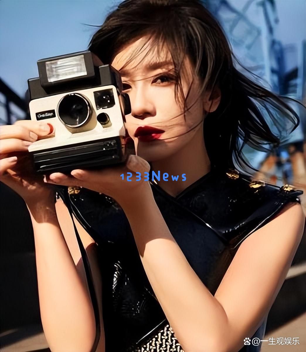 高圆圆与贾静雯的完美搭配：为何这两位美女如此耀眼动人，令人赞叹不已