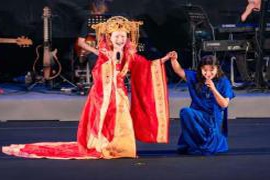 “金八点”、“丁八点”巅峰对决！金佩珊与丁当共唱《神雕侠侣》场面火爆全场