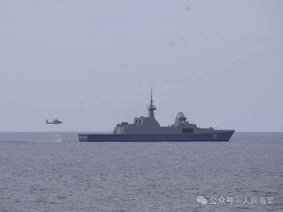 全力以赴深入报道“中新合作_2025”海上联合演习的实兵演练现场