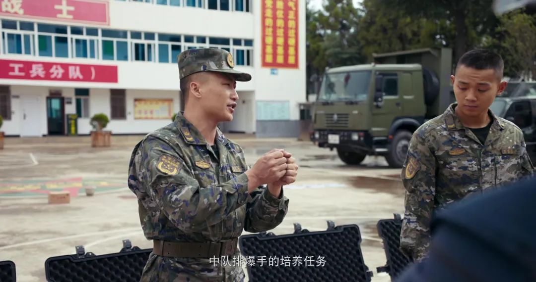 他究竟做了什么，竟被公安局追赶要他出面？