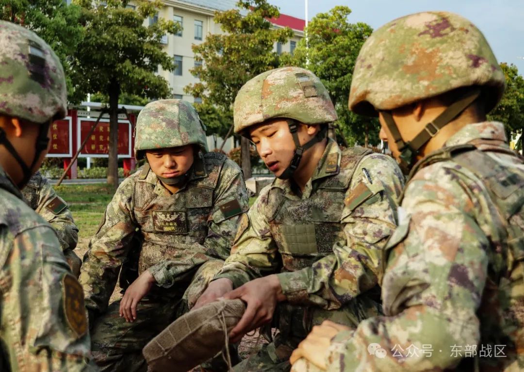 这位00后班长真是厉害！在短短3年内荣获集体三等功一次和个人三等功两次