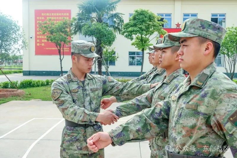 这位00后班长真是厉害！在短短3年内荣获集体三等功一次和个人三等功两次