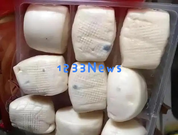 馒头放冰箱冷冻会产生致癌黄曲霉素，食用前需谨慎了解相关风险