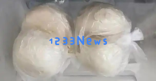 馒头放冰箱冷冻会产生致癌黄曲霉素，食用前需谨慎了解相关风险