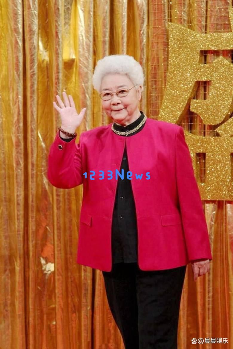 李乃文意外遭遇公众强烈反响，朱媛媛去世周年日直播意外搞笑，侯勇揭示事情真相