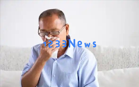 老年人若出现这三种症状，可能是肺气肿在影响，及时发现及时治疗很重要