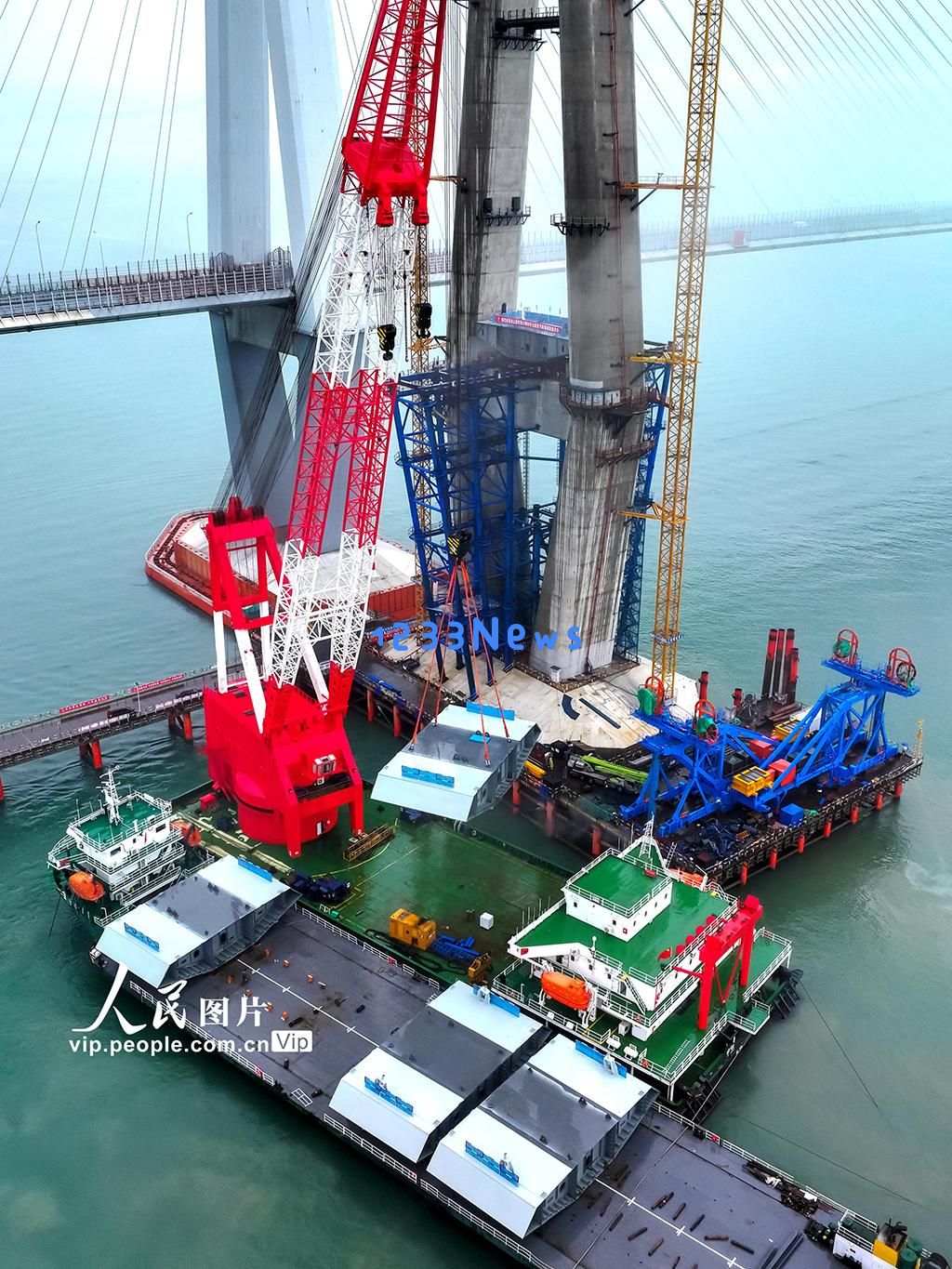 浙江：宁波市域铁路象山港跨海大桥全面进入架梁施工阶段