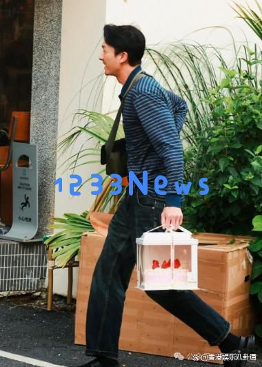 王浩信现身内地状态引发关注，脸色发黄寒背与曾经形象大相径庭