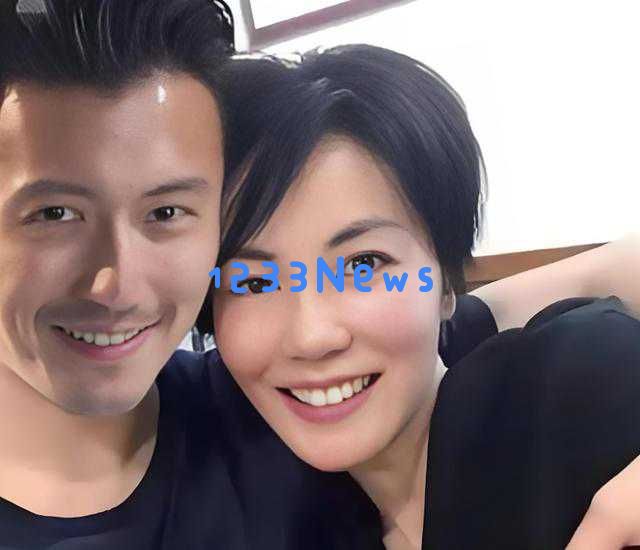“锋菲”在日本度假被拍，王菲身材发福明显与张柏芝形成鲜明对比！