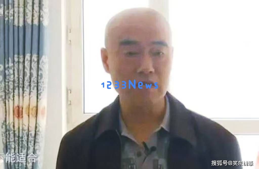 66岁老大爷因寂寞难耐，寻求年轻美丽的伴侣，最终在同一天与52岁大妈领取结婚证