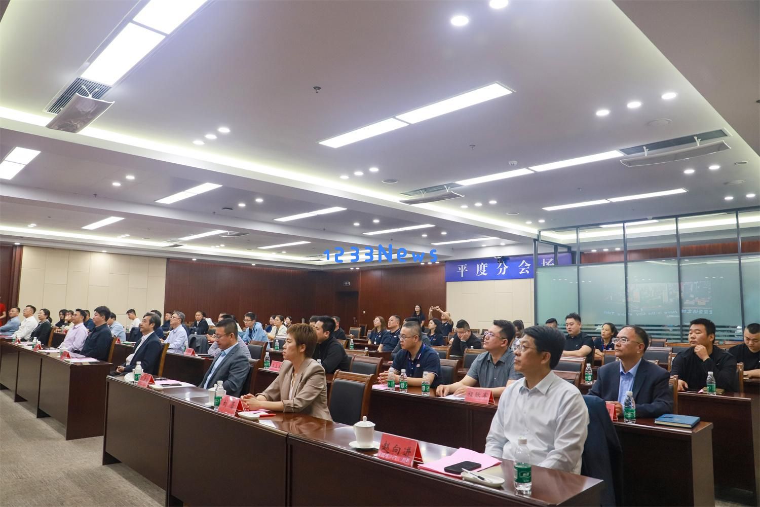 波尼亚集团引领制定青岛老火腿新团体标准青岛老火腿分会隆重揭牌成立