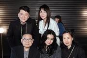 刘銮雄在73岁之际罕见亮相，与家人一同享受温馨的家庭时光