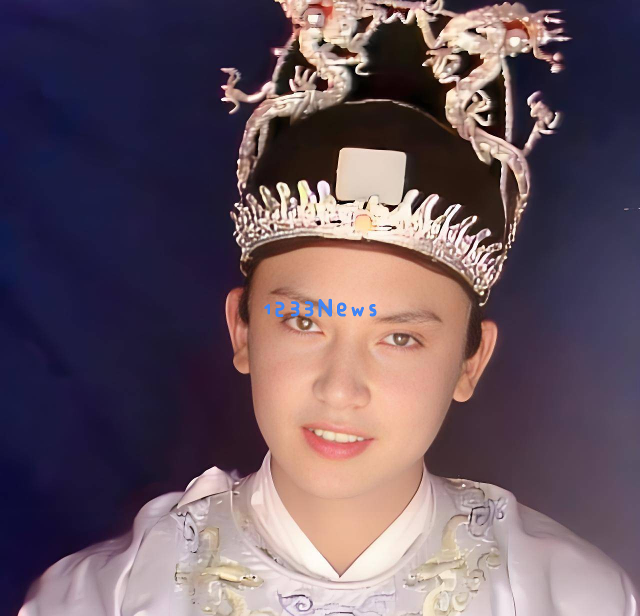 风流才子面容清纯，娱乐圈这四位男星实在太难得