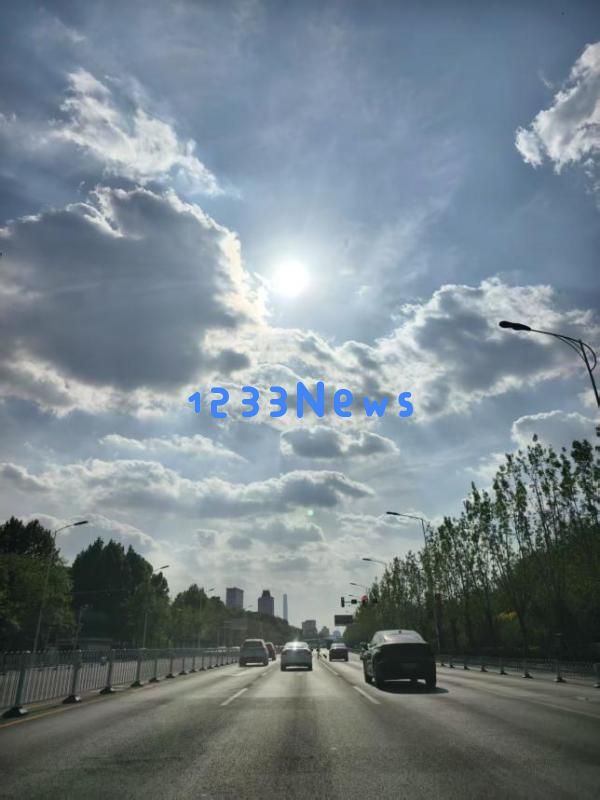天津为何不断成为关注焦点？这份“亮眼成绩”揭示了原因，扫码获取手机版信息