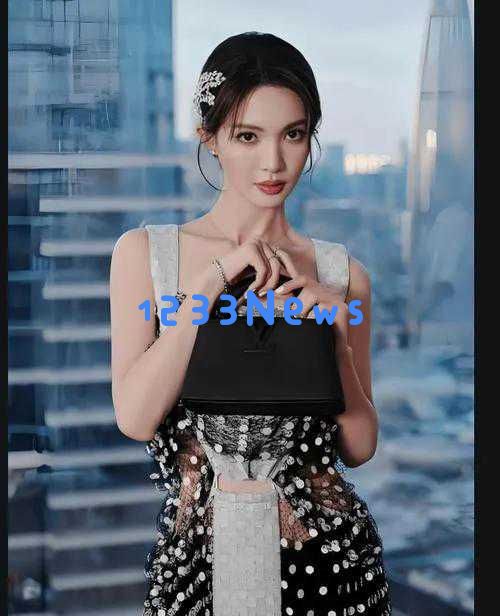 李诞与金晨因妆发准备时间问题引发的讨论，时间管理究竟反映了哪些深层次的因素？
