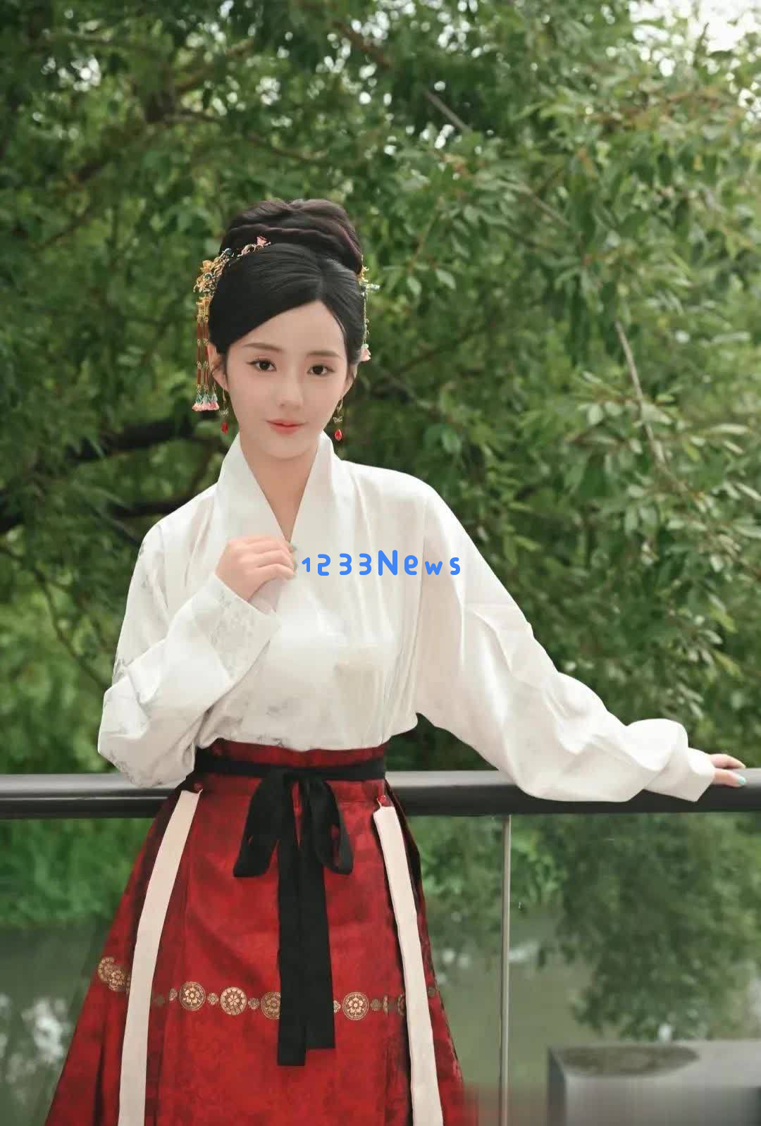 短剧领域女明星竞争激烈，岳雨婷双榜称王，朱茉颜与徐艺真重现荣光
