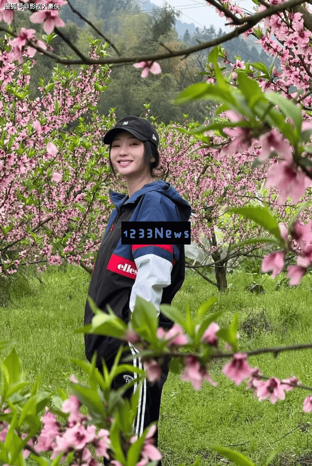 柳岩回老家衡阳探亲，哥哥罕见现身，祖宅展现典雅与温馨的气氛！