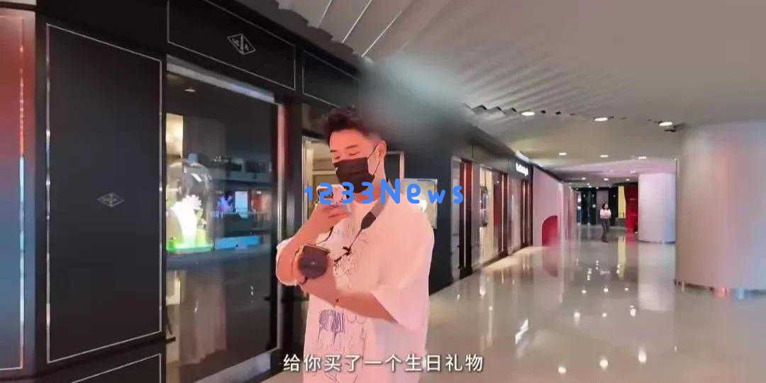 陈赫宴请朋友，李乃文携伴侣首次公开露面，马頔与李纯低调出席活动！