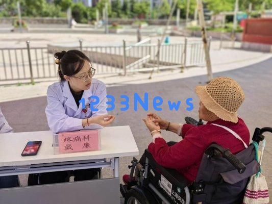 烟台毓璜顶医院走进学府社区积极开展偏头痛关爱月义诊活动多学科协作助力患者实现“无痛生活”
