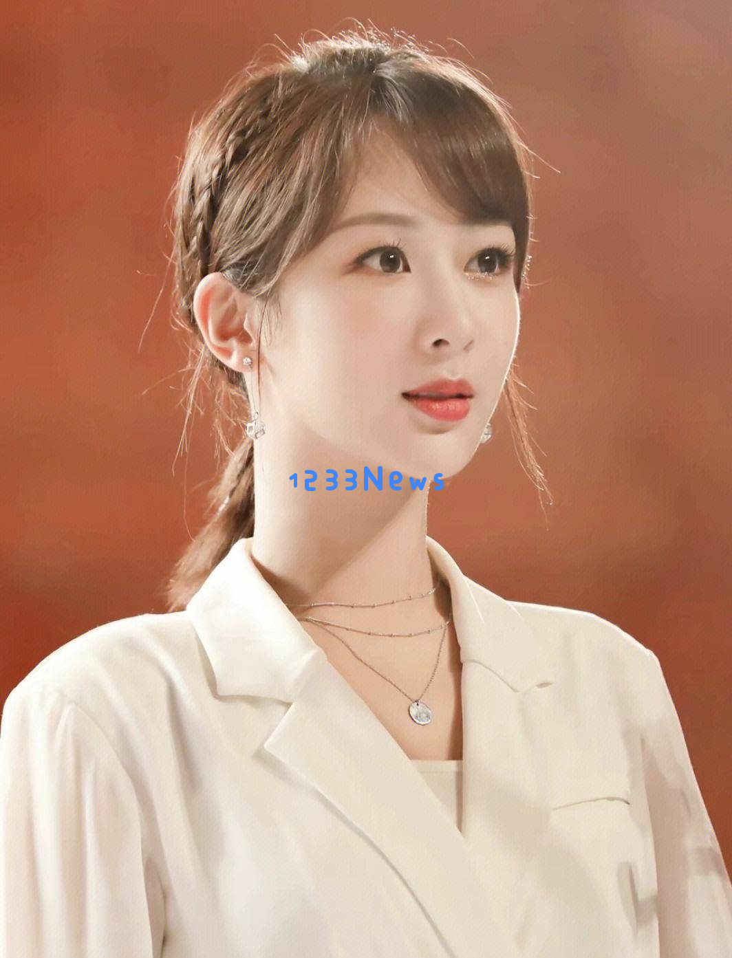 杨紫檀健次再度携手出演谍战剧，情侣身份转变为竞争对手展开智斗！