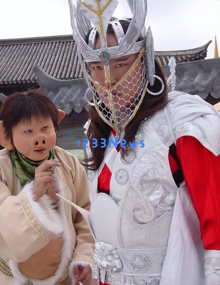 演员高鑫婚后17年不下厨洗碗，财务全交给妻子打理，简直是人间清醒的典范