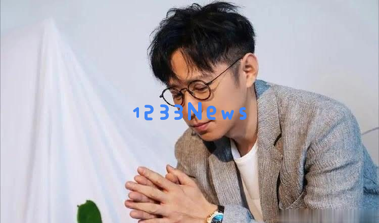 演员高鑫婚后17年不下厨洗碗，财务全交给妻子打理，简直是人间清醒的典范